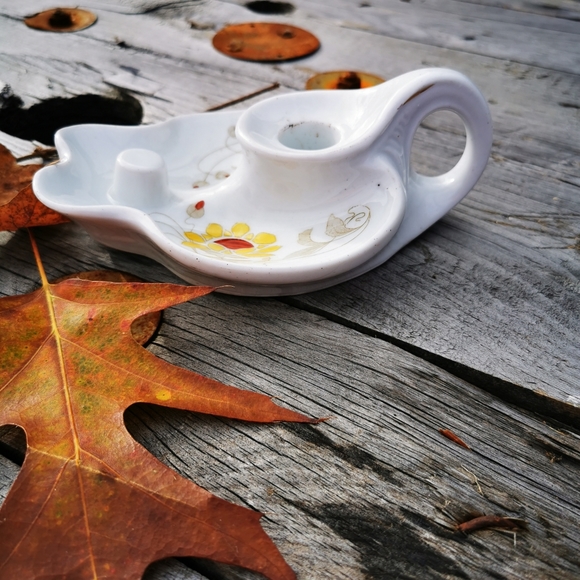 Vintage White Ceramic Hand-painted Chamberstick Candle Holder with Sunflower - Picture 4 of 13